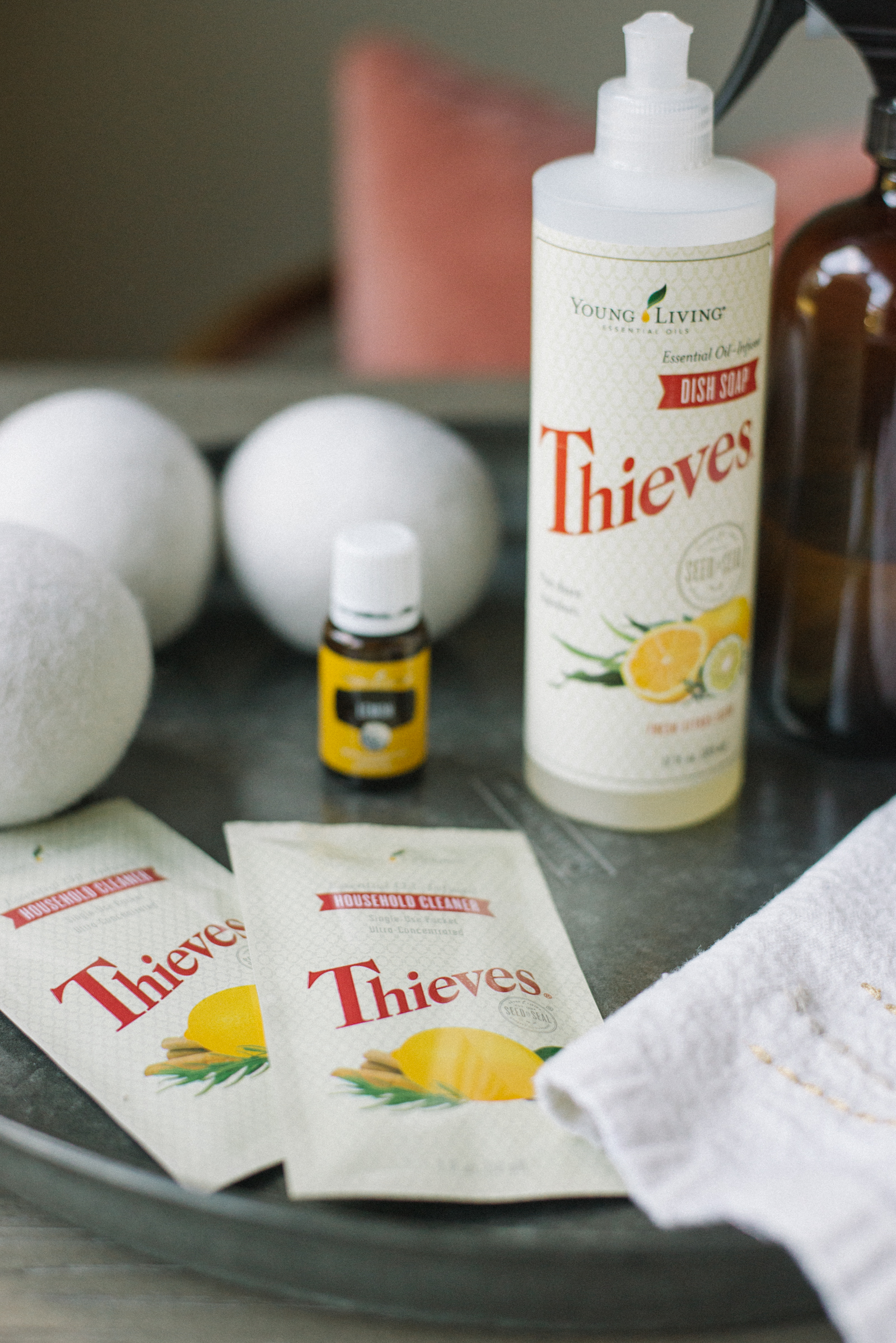 thieves natural non toxic cleaning supplies for quick daily cleaning