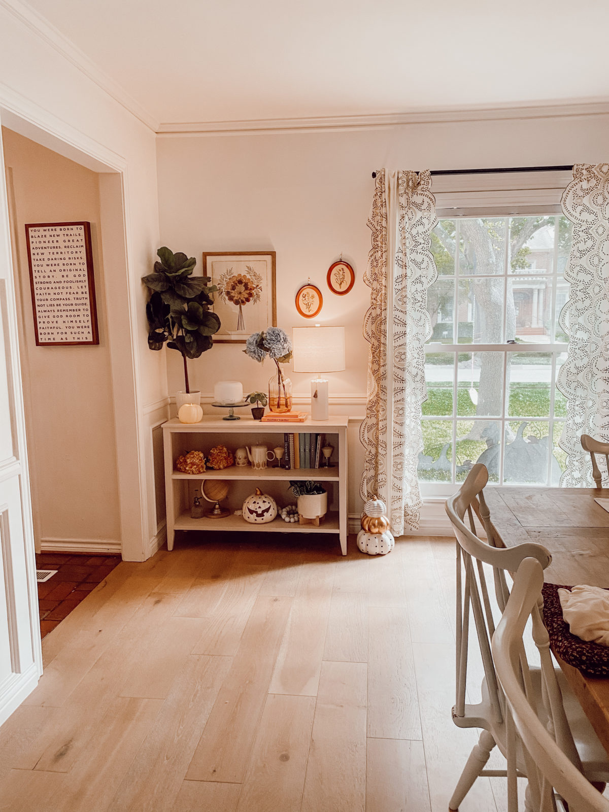 A Fall Home Tour - Casey Wiegand of The Wiegands