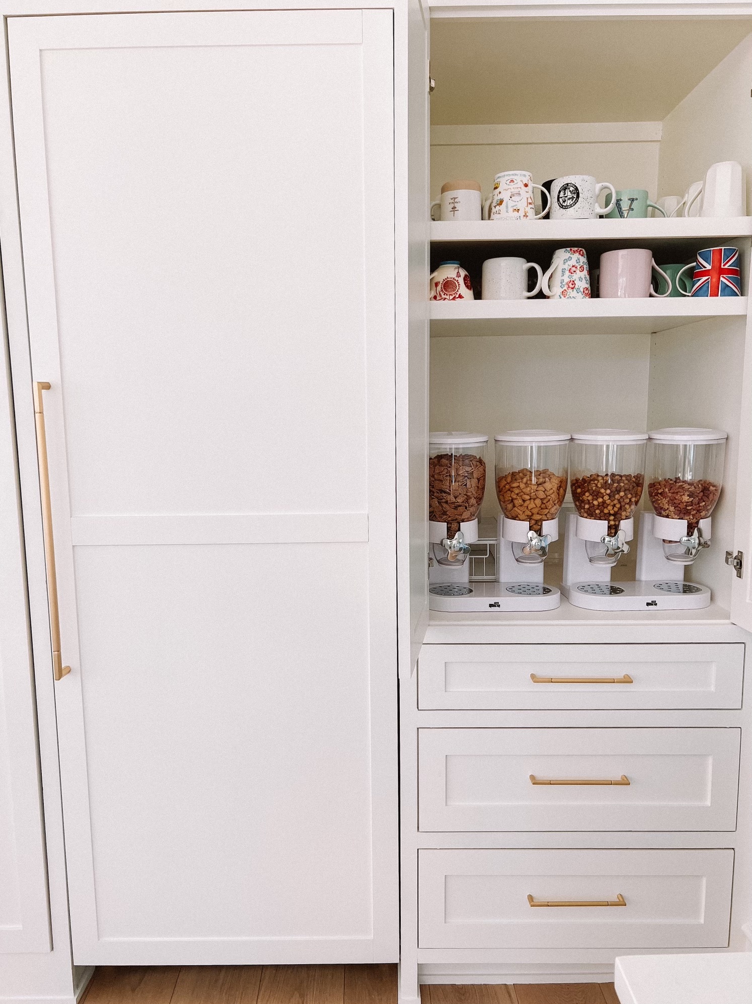 cereal bar in kitchen