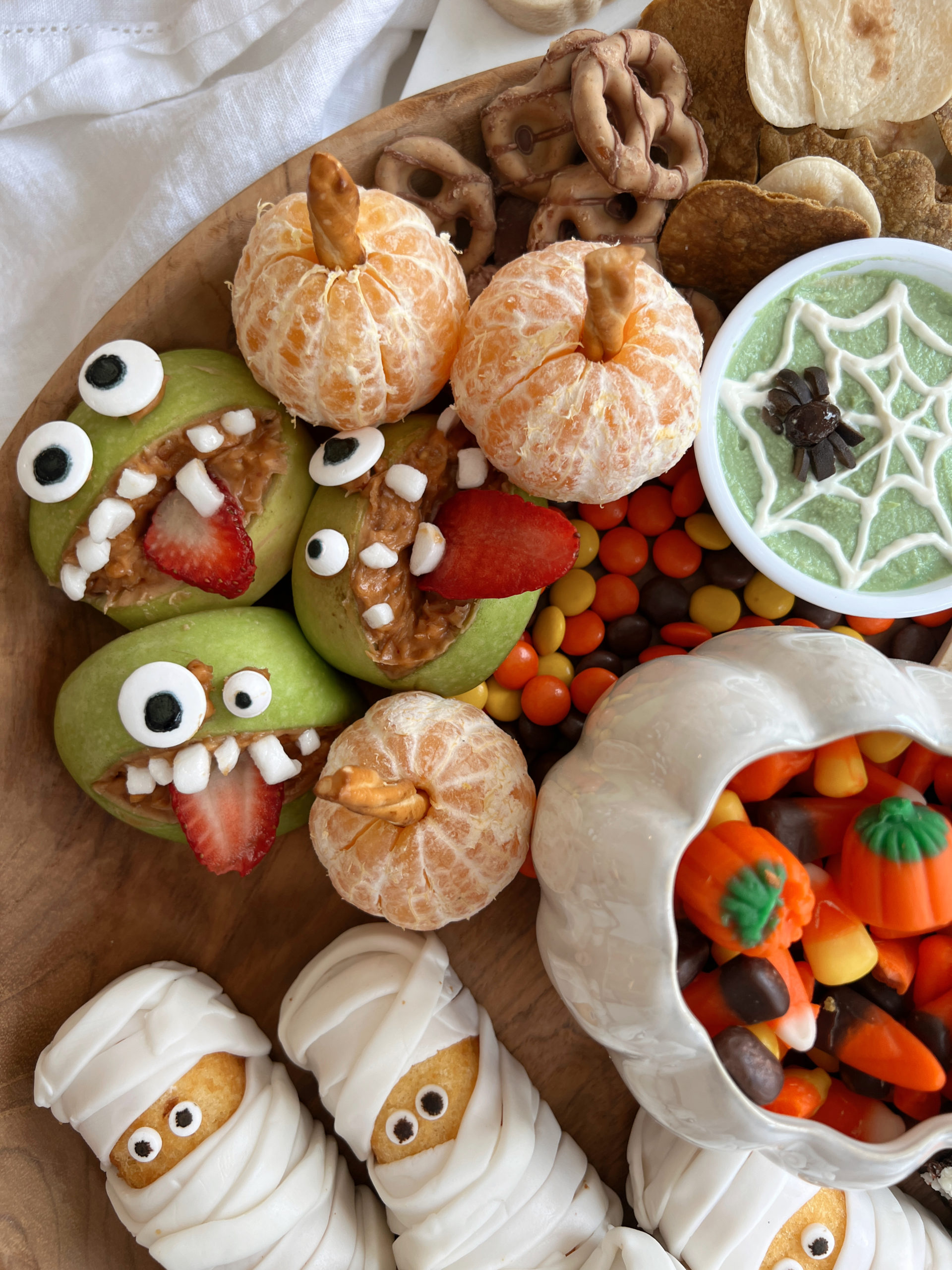 Casey Wiegand spooky halloween snack board