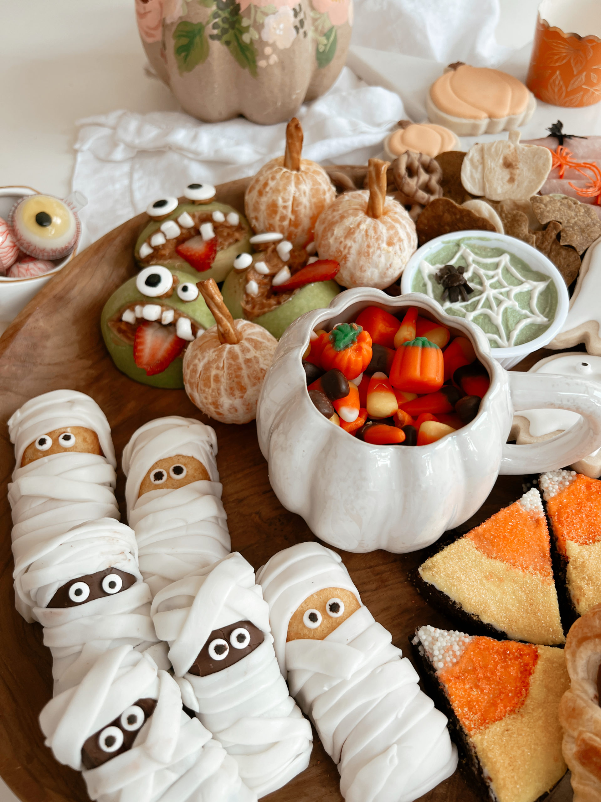 Casey Wiegand spooky snack board
