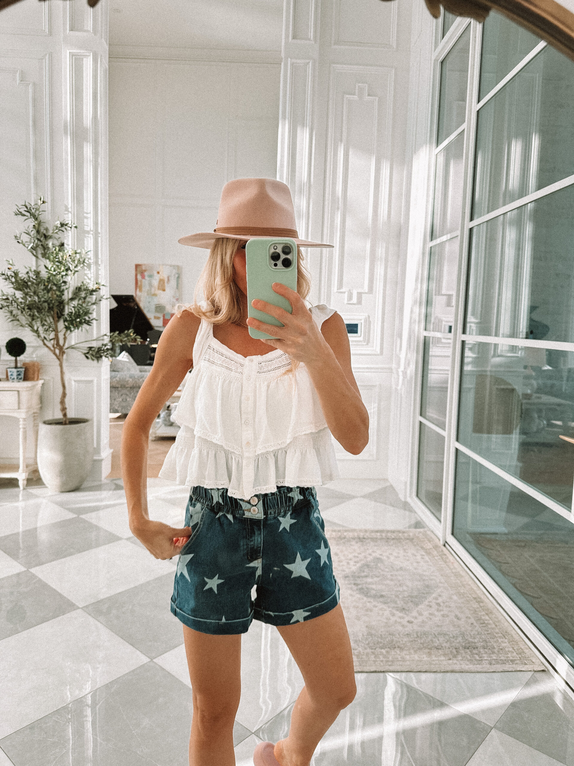 Holiday Accessories Casual Summer Look Women's Shorts Chic Bag Fashionable Accessories 4th of July Celebration Outfit
