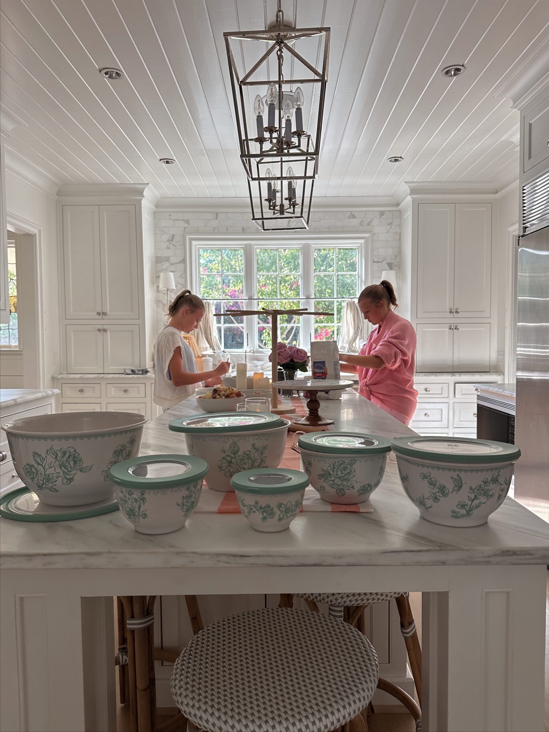 peach party hosting ideas