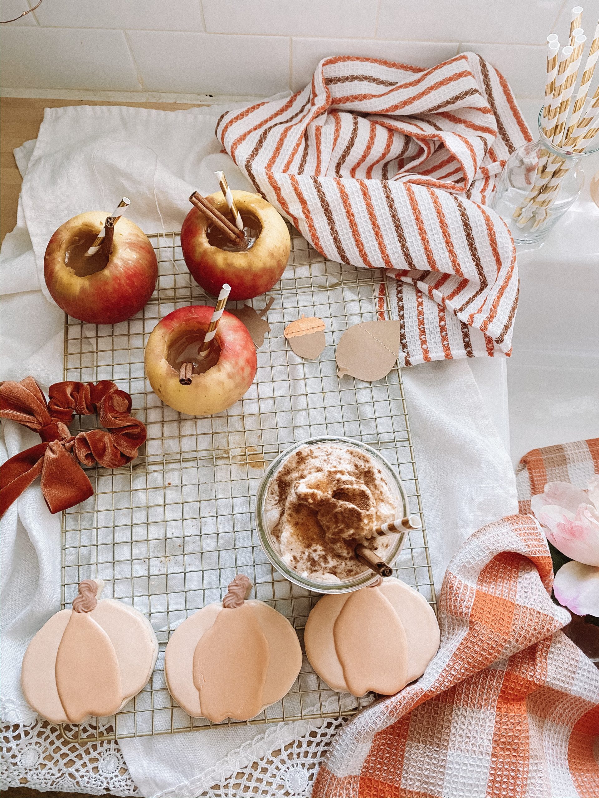 iced pumpkin spice coffee