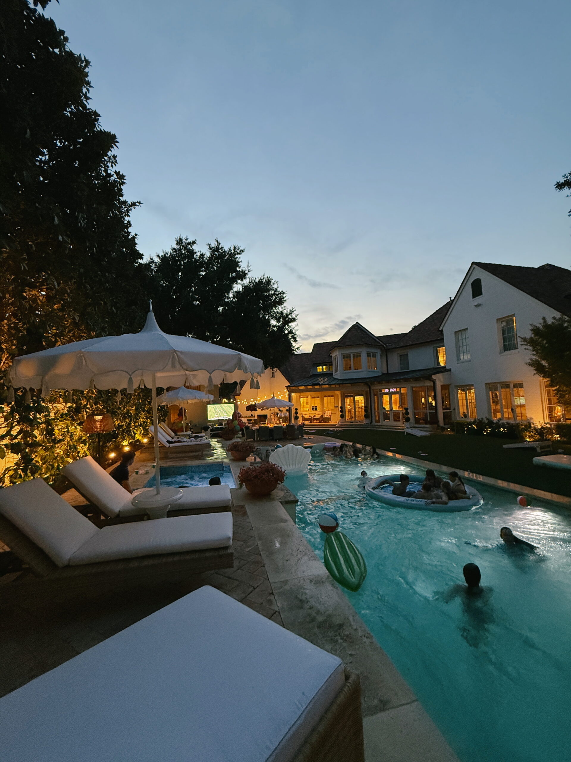 summer backyard party